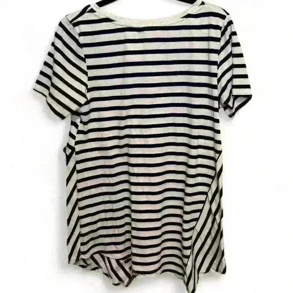 Love Scarlett Women's Black Striped Scoop Neck Blouse - Size Small - Picture 4 of 8